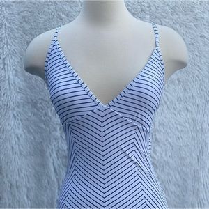 New Feel the Summer waves in this one piece Phurro Swimwear size Small